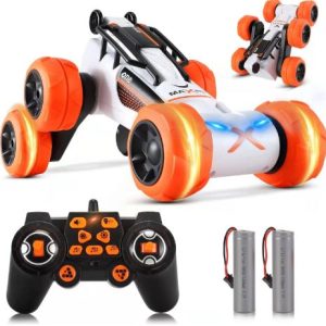 Six wheeled stunt car
